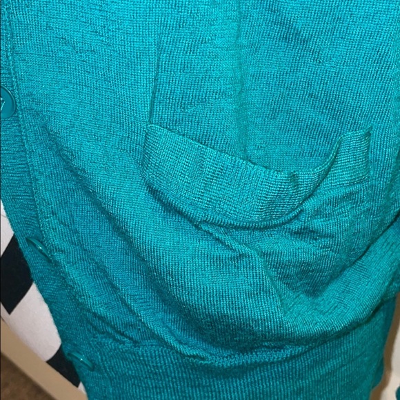 Women’s J. Crew Green Cardigan 100% Merino Wool - Picture 2 of 5